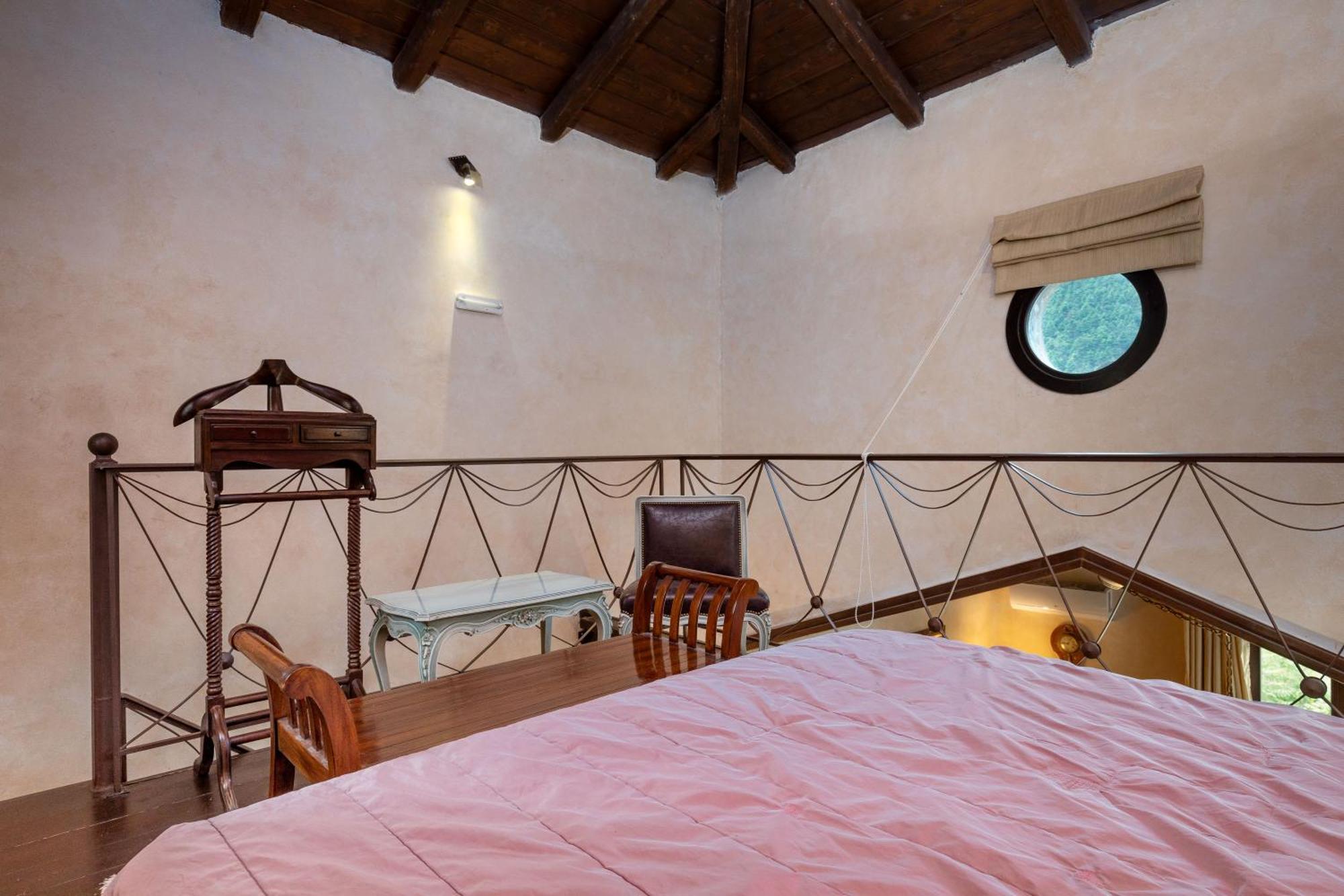 Ostra Menalon Luxury Suites Kardharás 客房 照片