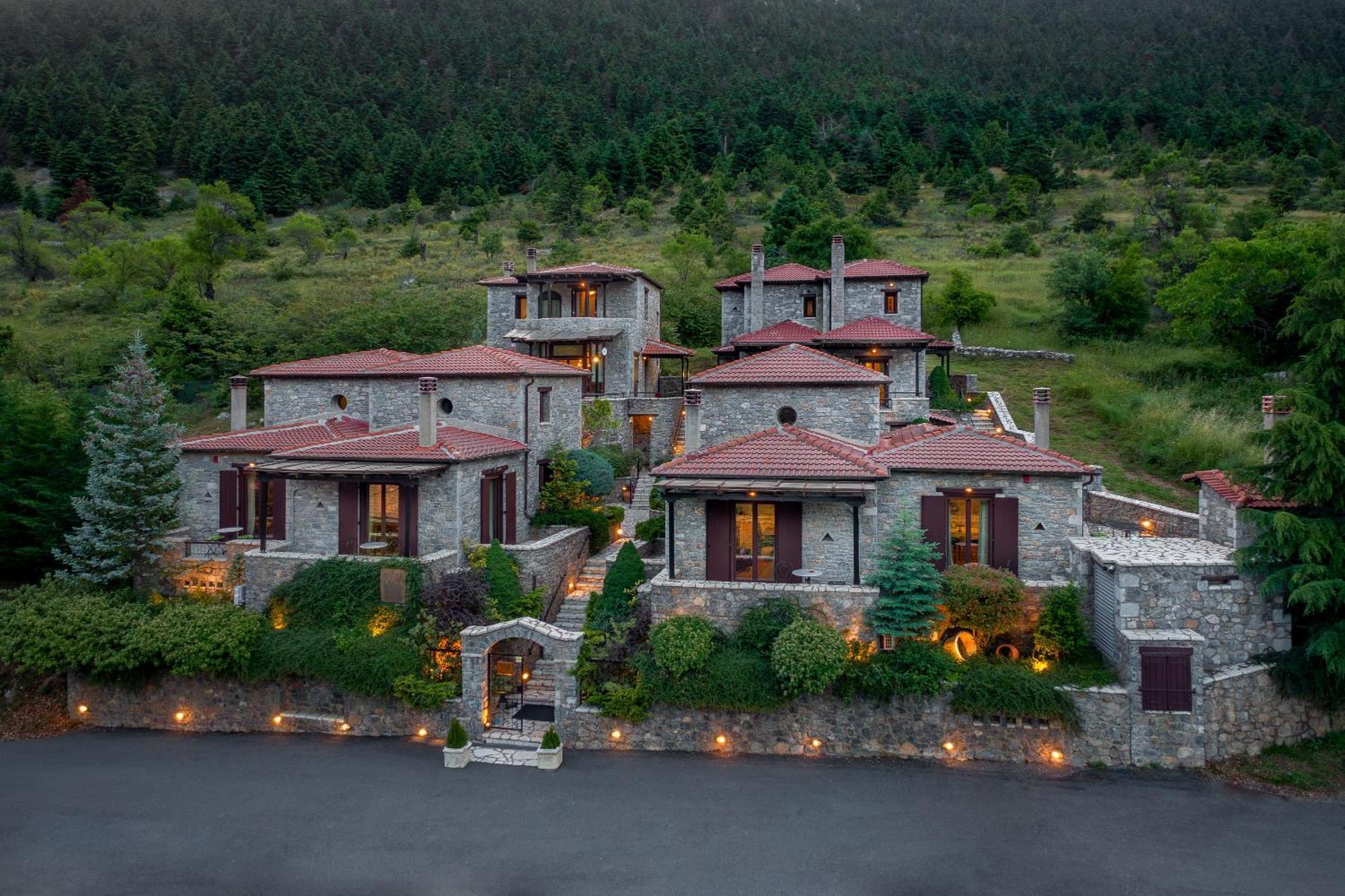 Ostra Menalon Luxury Suites Kardharás 外观 照片